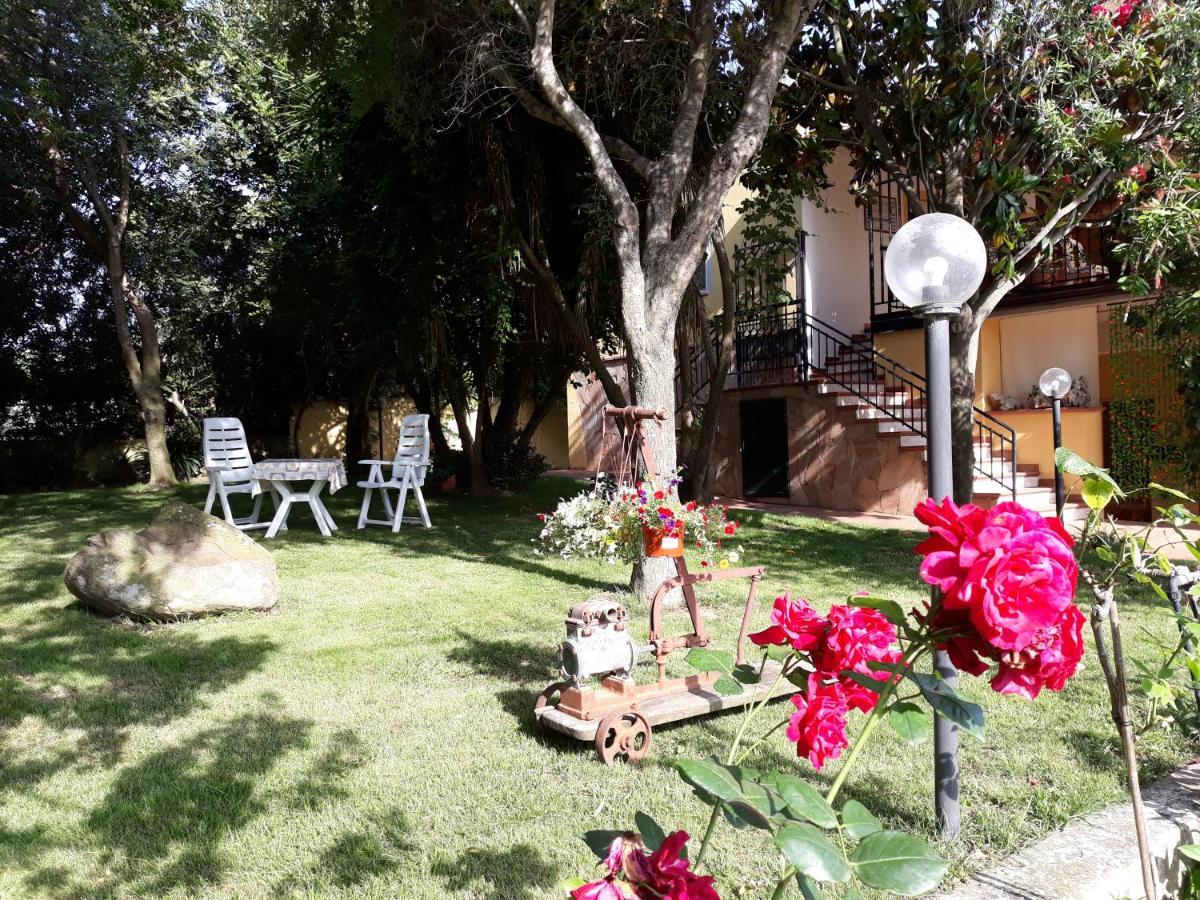 B&B Is Murdegus Tortolì Exterior foto